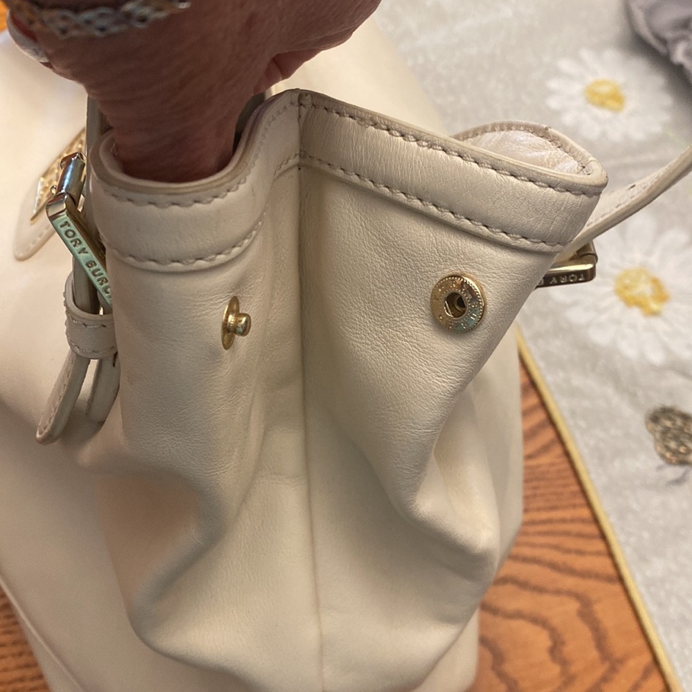 Tory Burch designer bag - Picture 7 of 9